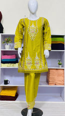 Chic Azmat Lawn Suit Set Featuring Patch Embroidery