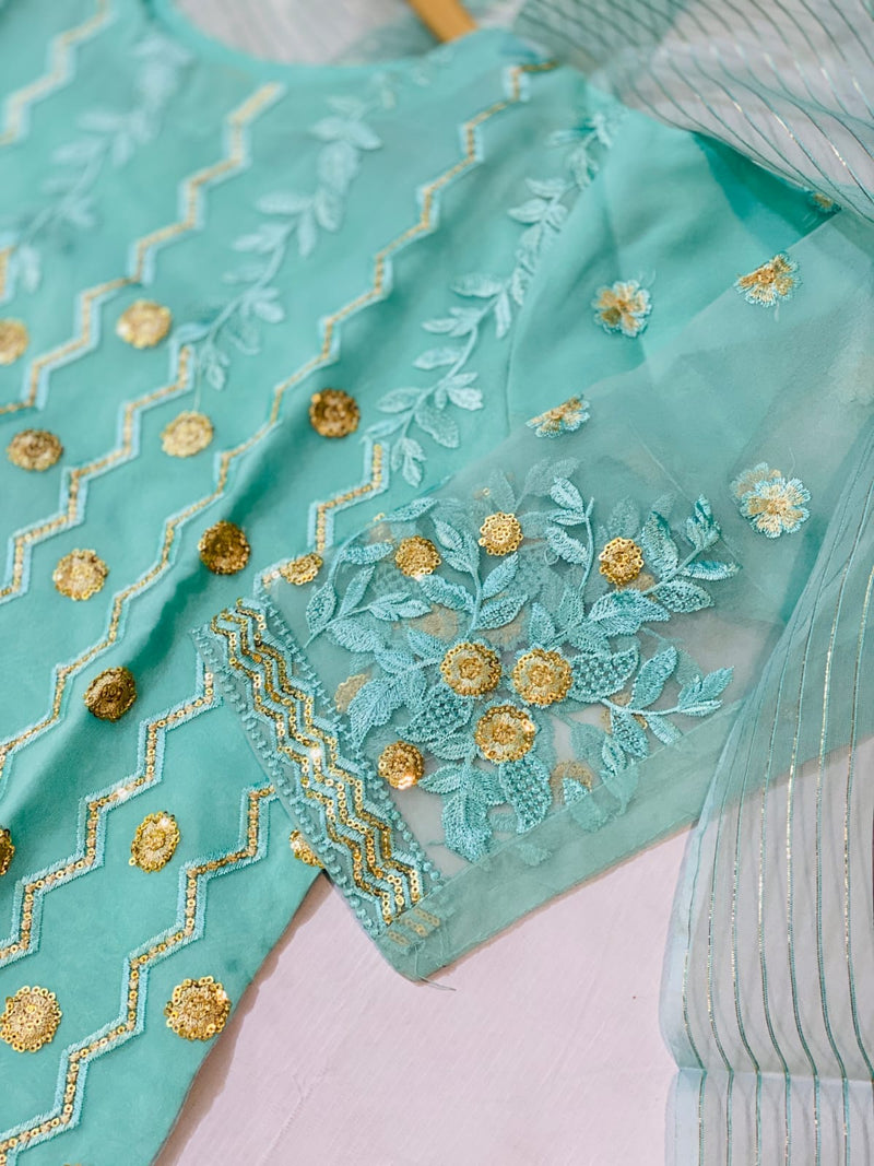 Exquisite Dilkash Embroidered Three-Piece Suit with Organza Dupatta